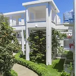 אתר נופש Armonia Village &