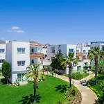 Armonia Village & אתר נופש אקיארלר