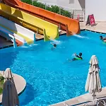 אתר נופש Armonia Village &
