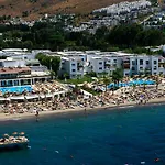 Armonia Village & אקיארלר