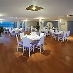 אתר נופש Armonia Village &