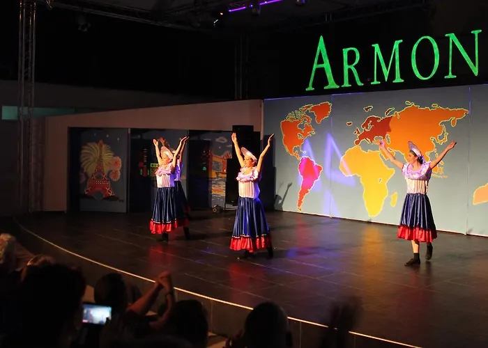 Armonia Village & 5* アキアーラ