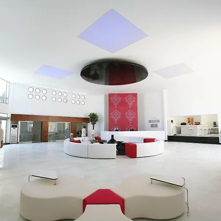 Armonia Village & Semesteranläggning (resort)