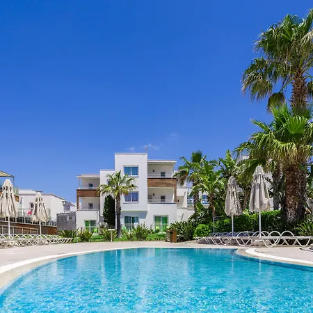 Armonia Village & Semesteranläggning (resort)