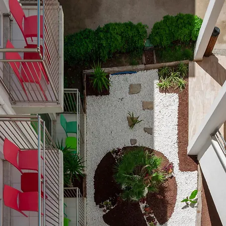 Semesteranläggning (resort) Armonia Village & 5*