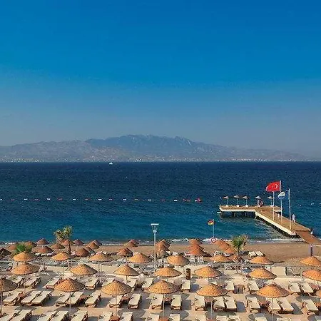 Armonia Village & Semesteranläggning (resort)