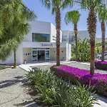 Üdülőközpont Armonia Village & 5*