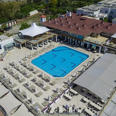 Semesteranläggning (resort) Armonia Village & 5*